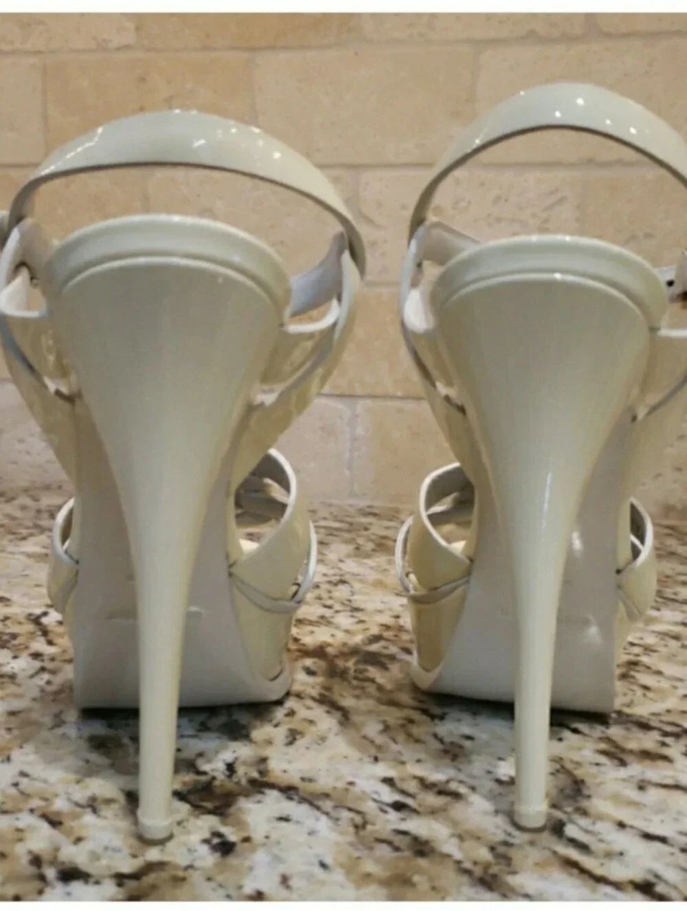 Saint Laurent YSL Tribute Ivory Patent Leather Platform T-Strap Sandals - Picture 4 of 8